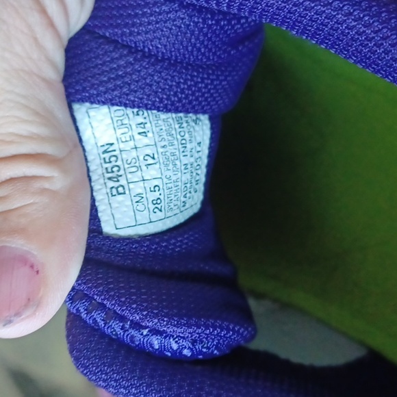 ASICS Gel Rocket running shoes, size 12 - Picture 7 of 8